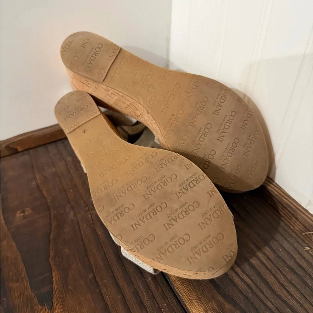 Cordani Italy Shimmer Wedge Leather Sandals
